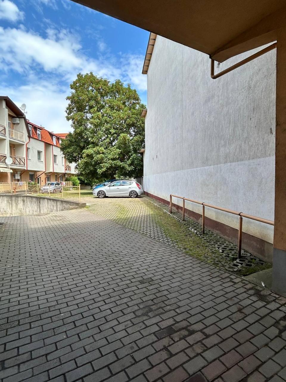 Sunhouse Apartman Hajdúszoboszló Exterior foto